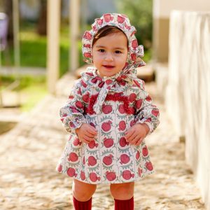 VESTIDO CON BRAGUITA Y CAPOTA COLECCIÓN GRANADA