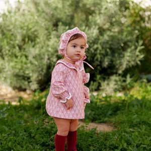 VESTIDO CON BRAGUITA Y CAPOTA ROSA JOSÉ VARÓN