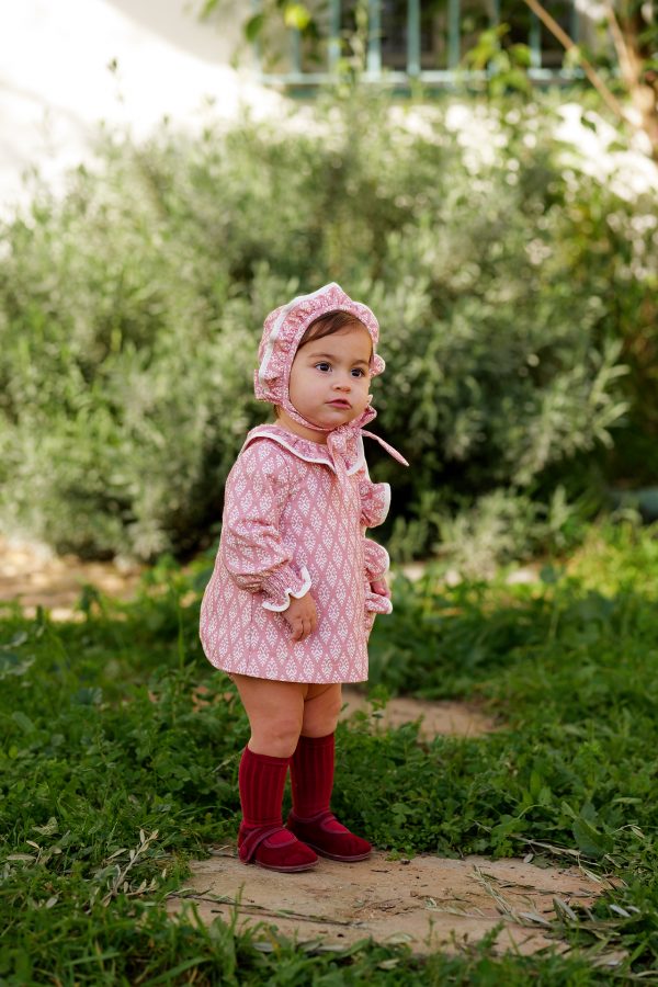 VESTIDO CON BRAGUITA Y CAPOTA ROSA JOSÉ VARÓN