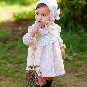 VESTIDO CON BRAGUITA Y CAPOTA LIBERTY JOSÉ VARÓN